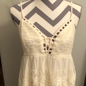 Forever 21 cream cami NWT size L